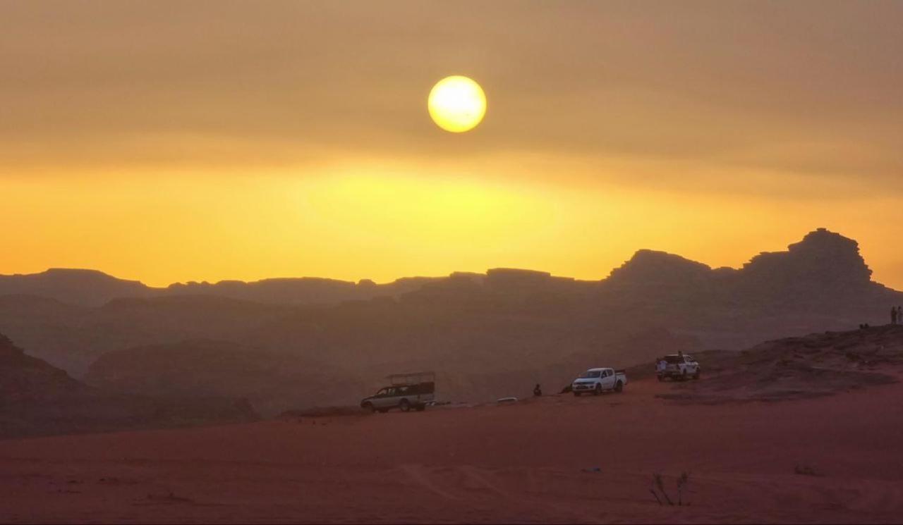 White Desert Camp ワディ ・ラム エクステリア 写真