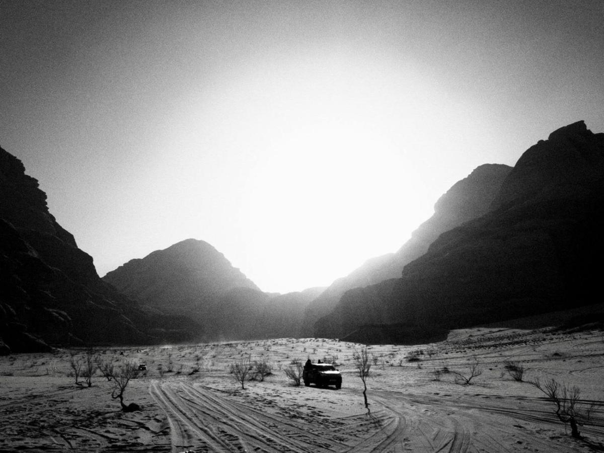 White Desert Camp ワディ ・ラム エクステリア 写真